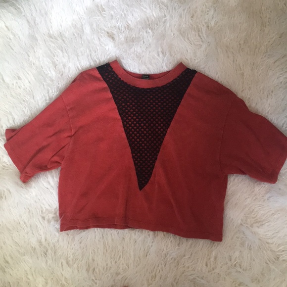 Cropped Tee - Picture 1 of 2